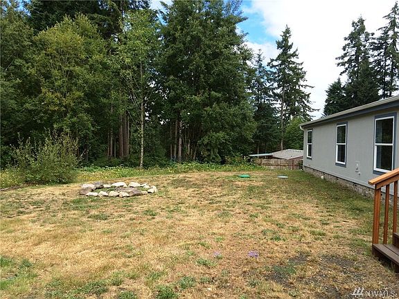 3rd image of 2610 177th Ave SW