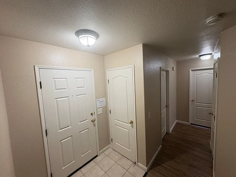 3832 W Sweet Ave — Photo 6