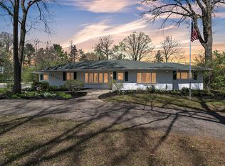 25109 Westmoreland Dr, Farmington Hills, MI 48336