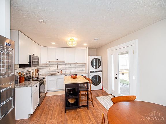 5th image of 3642 Vernier Dr