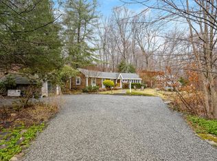 158 Wolfpit Rd, Wilton, CT 06897