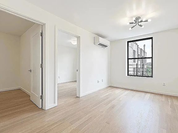 3rd image of 524 W 134th St #4CC