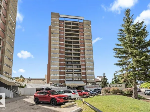 8735 165th St NW #107, Edmonton, AB T5R 2R6
