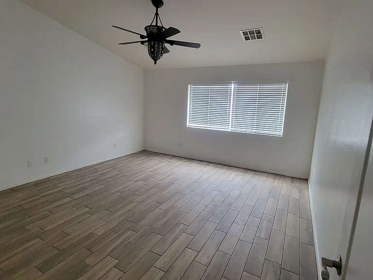 1483 E Douglas St — Photo 12