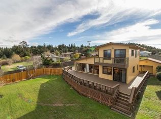 6450 Sauter Ln, Eureka, CA 95503