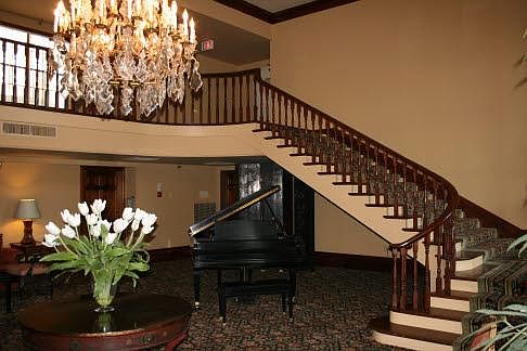 3rd image of 1750 Saint Charles Ave APT 441