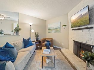 2700 S Holly St APT 220, Denver, CO 80222