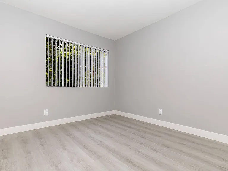 Club Pacifica Apartment Homes — Photo 32