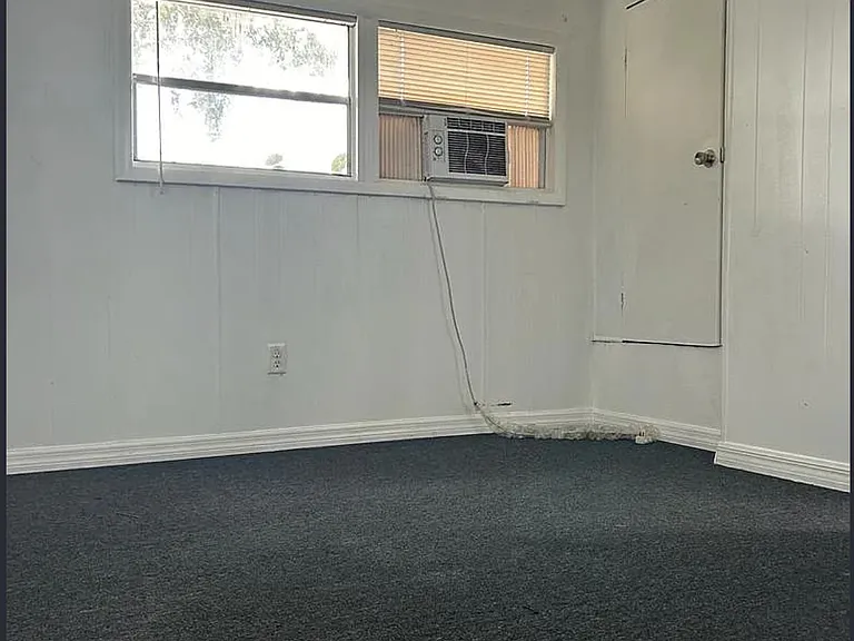 22 Holly Dr — Photo 5