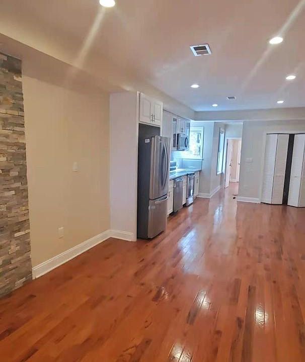 2nd image of 108 W Baltimore Ave APT B