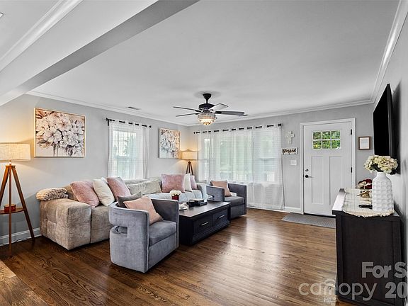 4th image of 4558 Titman Rd