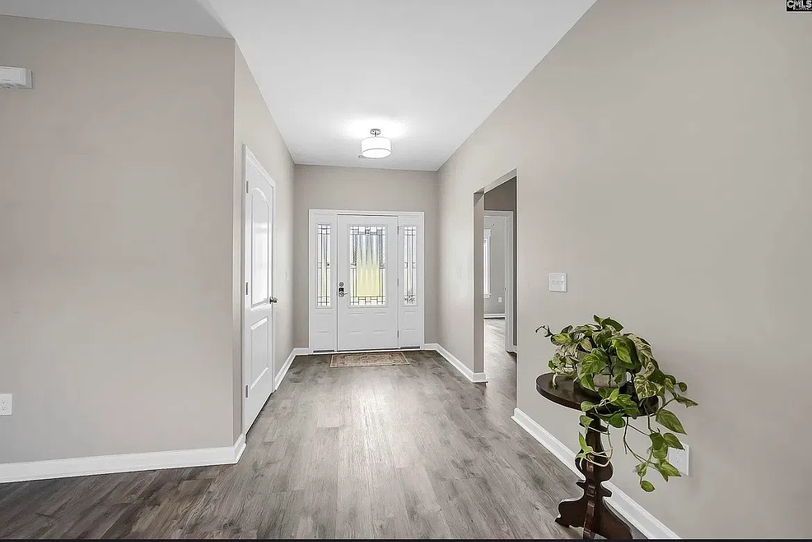 3 bed, 1700 sqft, $2,500 — Photo 4