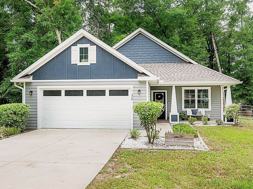 1st image of 328 SW Blue Jay Ct