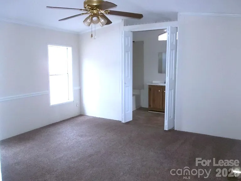 146 Thornwood Ln — Photo 10