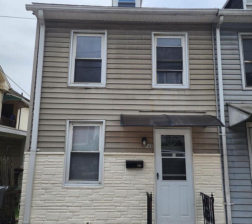 1st image of 140 S 2nd St