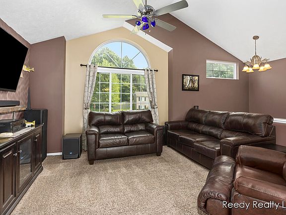 3rd image of 6842 Whispering Forest Dr NE
