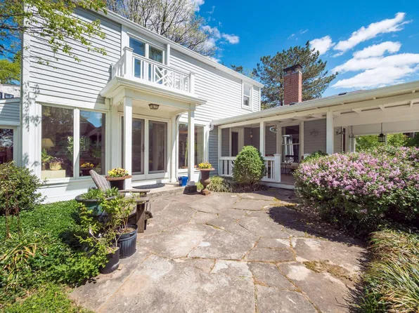 2112 Lower Chelsea Rd, Columbus, OH 43212