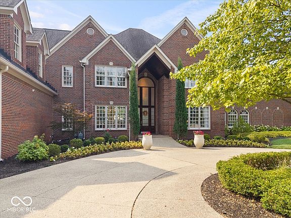 3rd image of 3555 Sedgemoor Cir