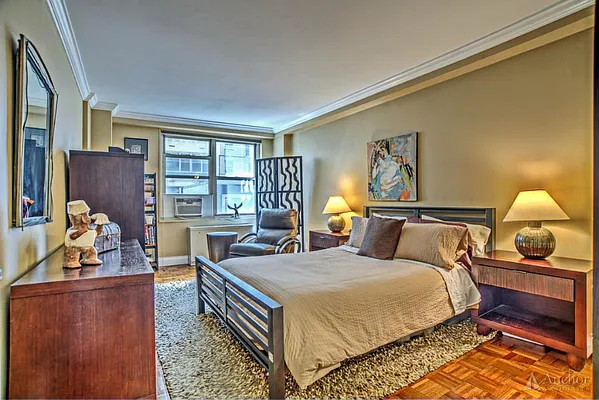 Sold by Anchor Associates | media 6