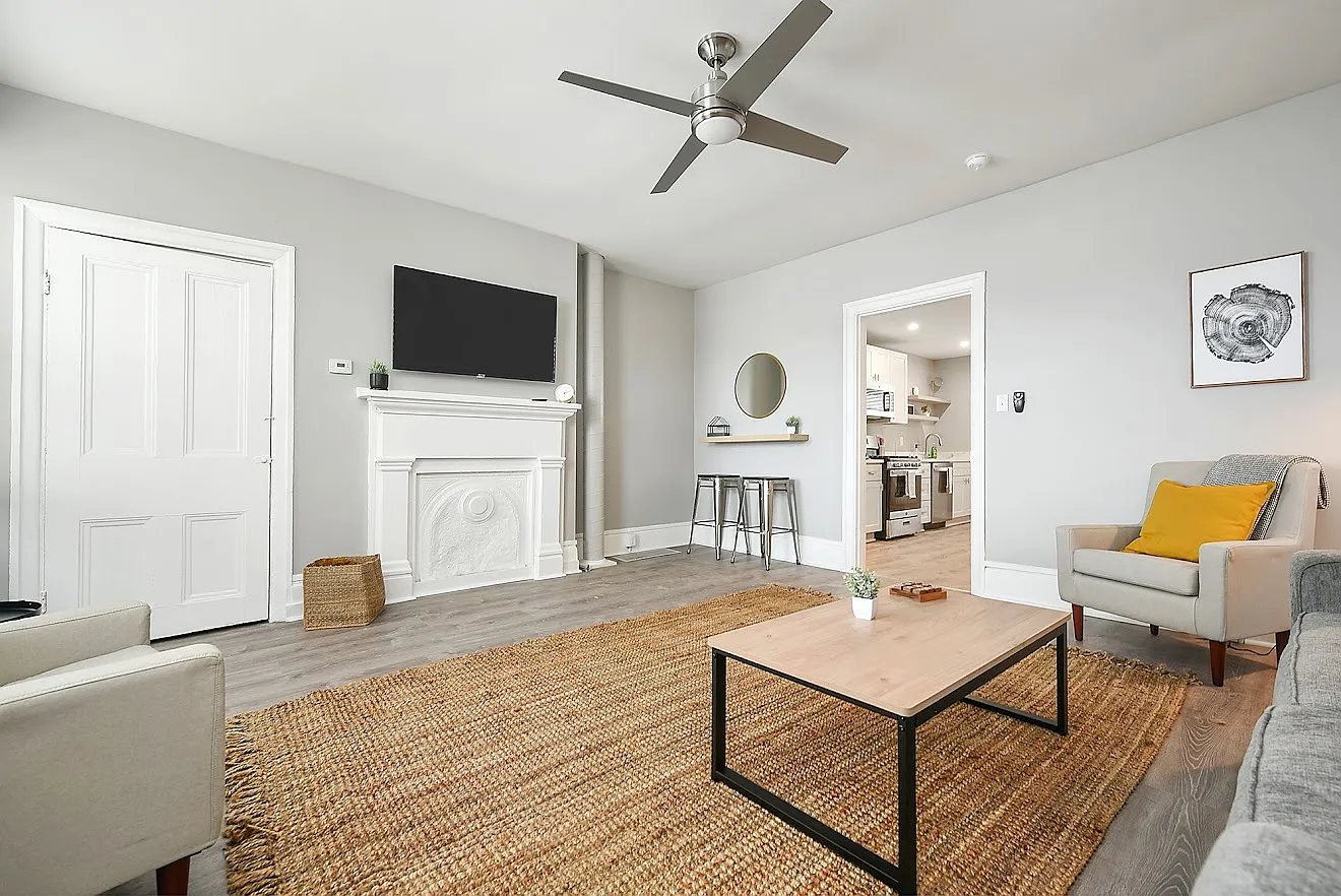 3 bed, $1,790 — Photo 1