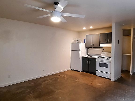 3rd image of 601 N 6th Ave #115
