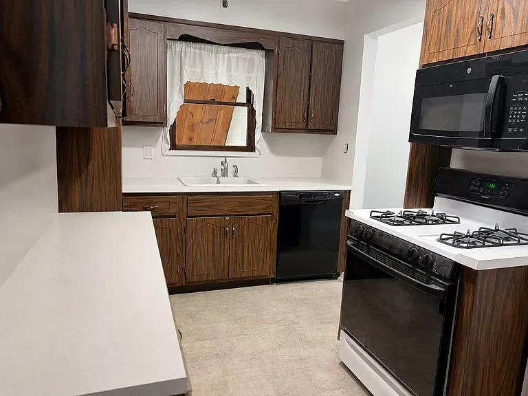 54 Aberdeen Rd — Photo 8