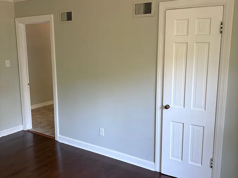 1300 N Waldron Rd — Photo 31