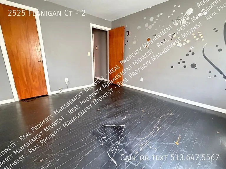 2525 Flanigan Ct #2 — Photo 9