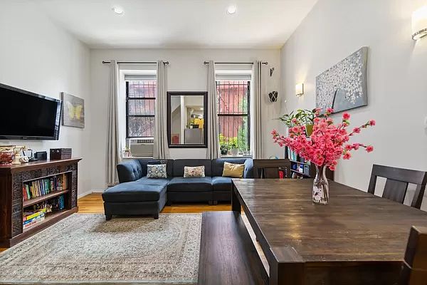1st image of 343 15th St APT 1A