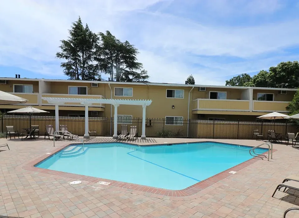 Mountain View Apartments