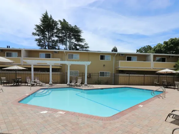 Mountain View Apartments