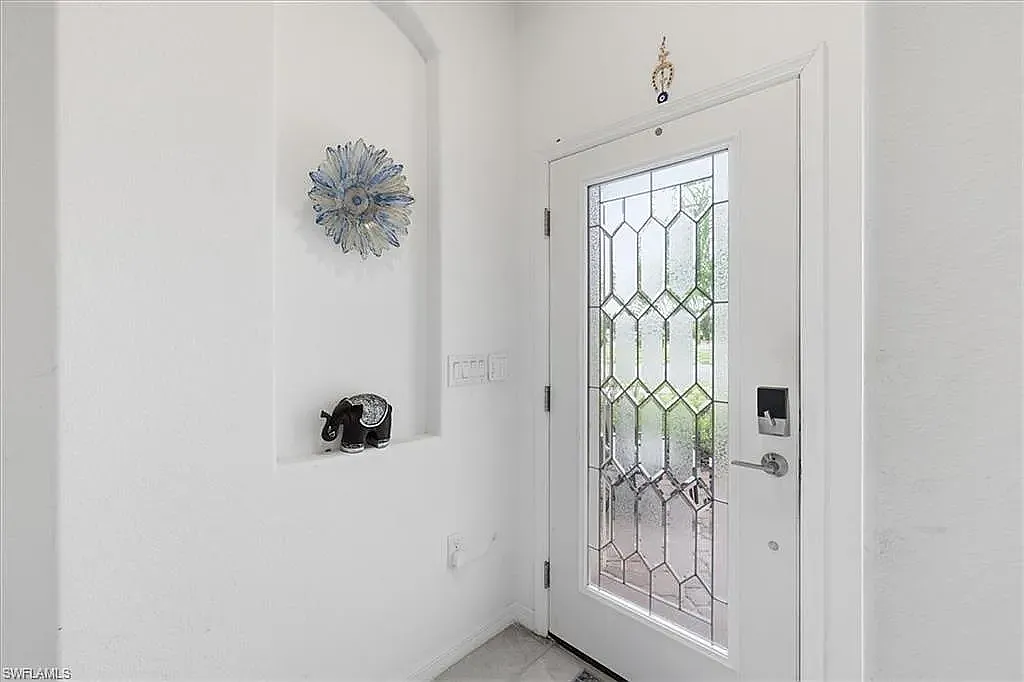 3 bed, 1417 sqft, $2,400 — Photo 4