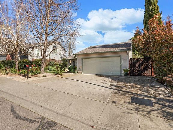 3rd image of 1000 TOPSAIL Drive