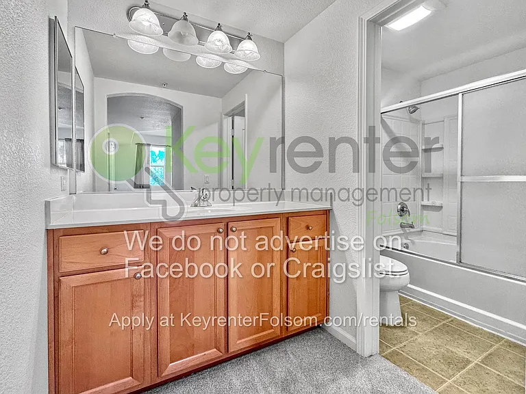 1300 Moon Cir #1326 — Photo 5