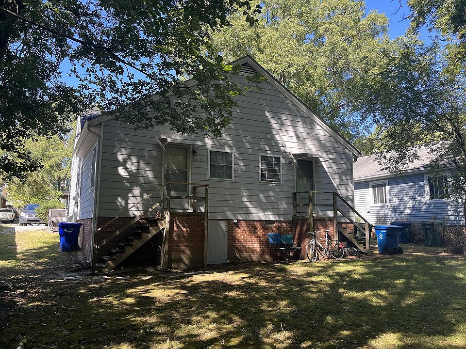 2nd image of 1008 Clarendon St #B