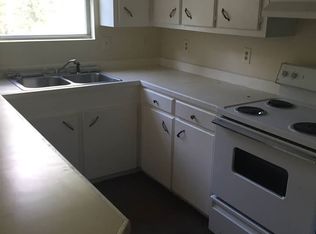 23 Baggett Dr APT 4, Hattiesburg, MS 39402