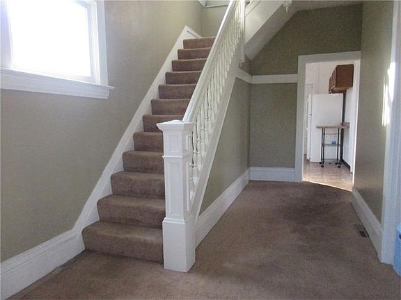 5th image of 97 N Linwood Ave