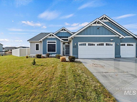 3rd image of 2126 W Pine Creek Dr