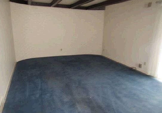 4th image of 2431 Park Manor Dr