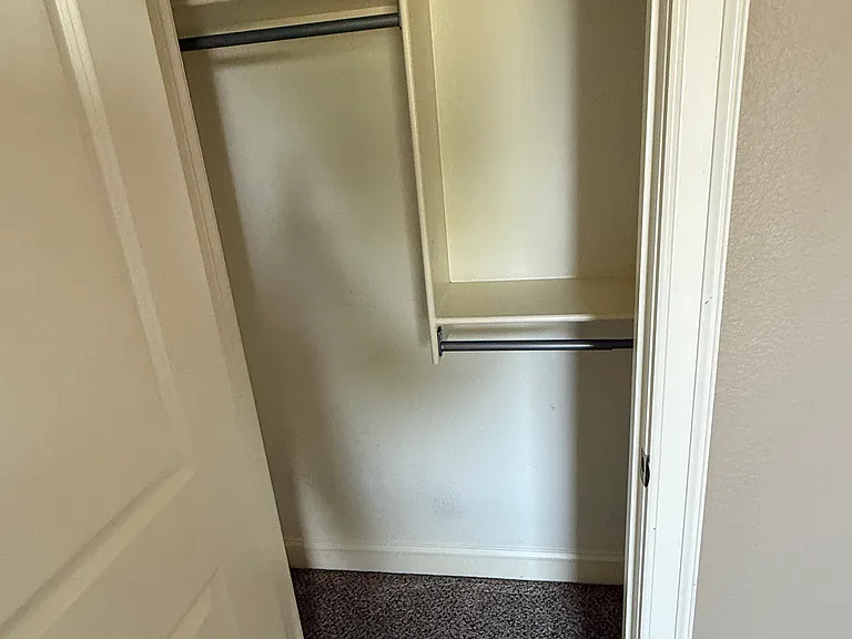 2119 Morning Glory Ln — Photo 10