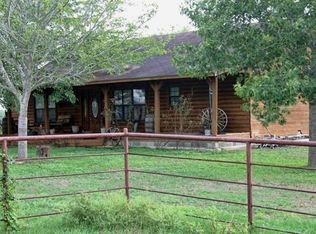 976 Acorn Rd, Lockhart, TX 78644