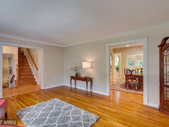 4th image of 5807 Sunderland Ct