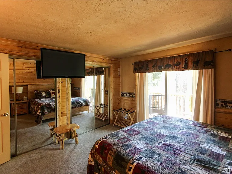998 F Ln — Photo 30