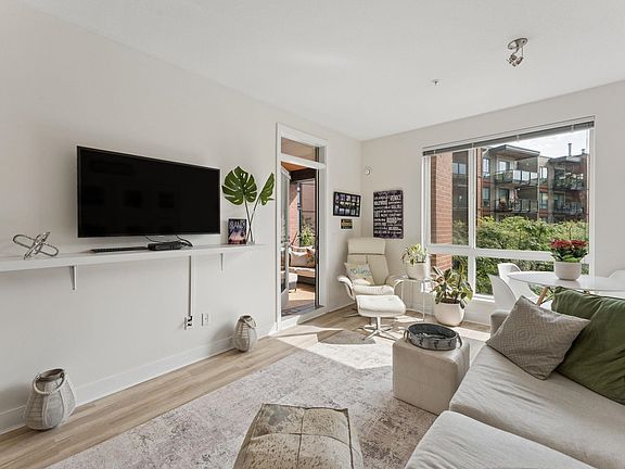 3rd image of 733 3rd St W #312