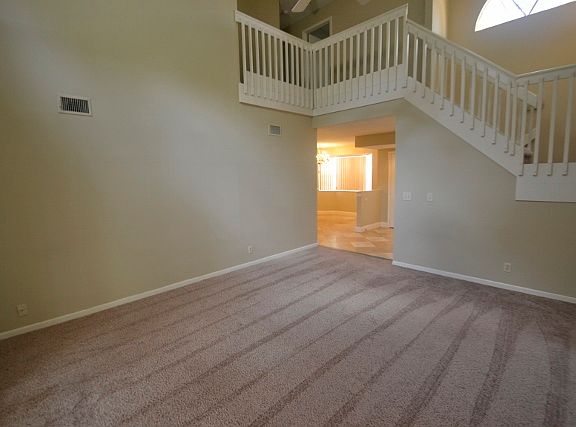3rd image of 11323 Lakeview Dr #3N