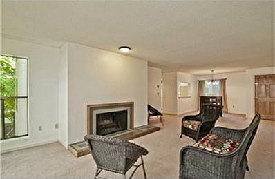 3rd image of 5025 California Ave SW APT 206