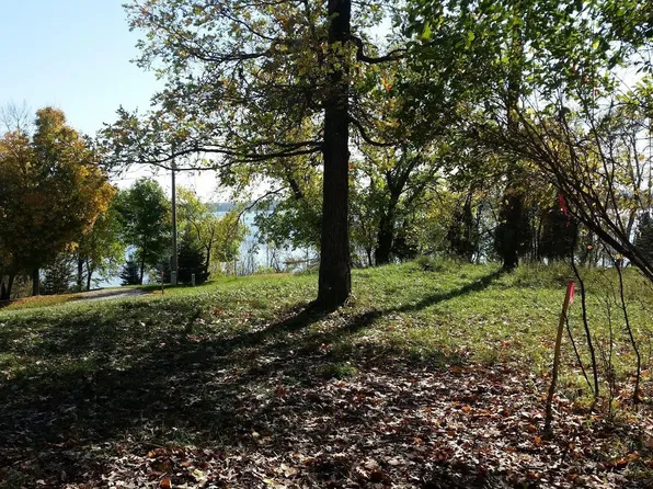 893 White Clover Beach Rd, Detroit Lakes, MN 56501