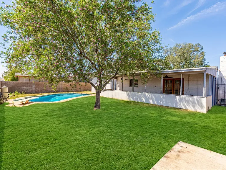 5739 W Monte Vista Rd — Photo 23