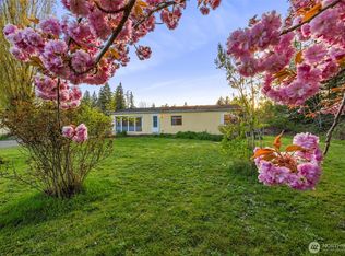 2912 Erlands Point Rd NW, Bremerton, WA 98312