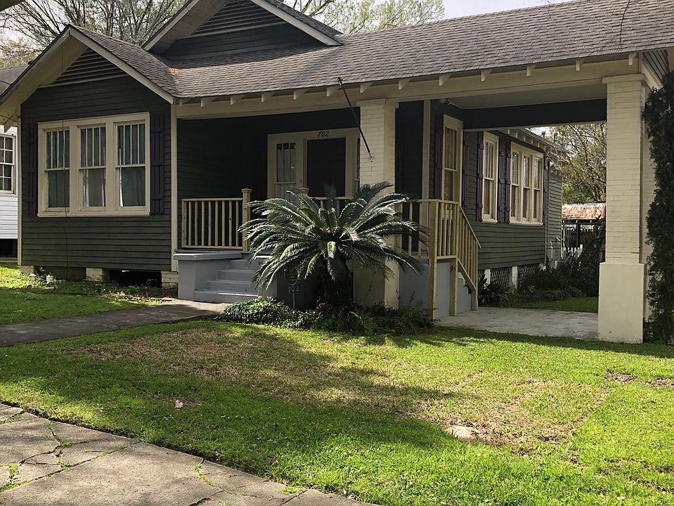 1st image of 702 Arlington Ave